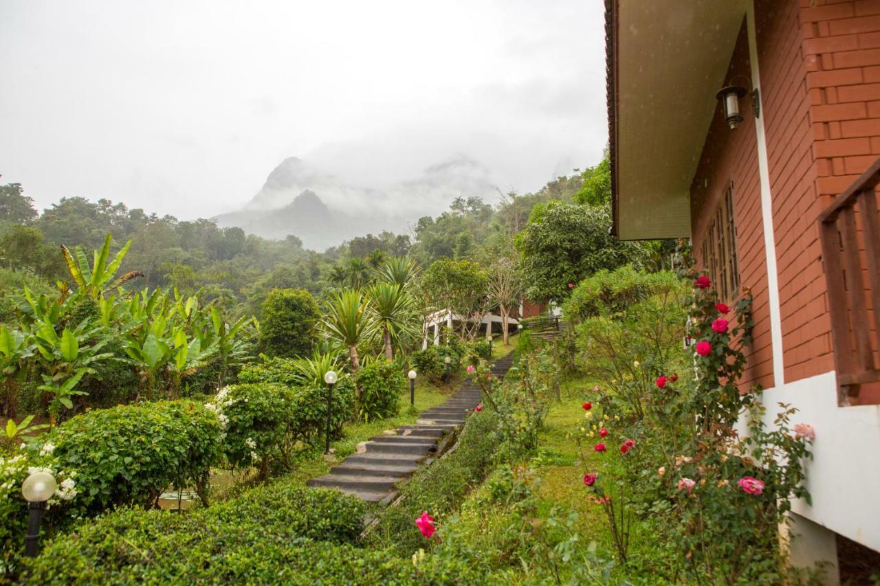 Saen Kam Resort Chiang Mai Exterior photo
