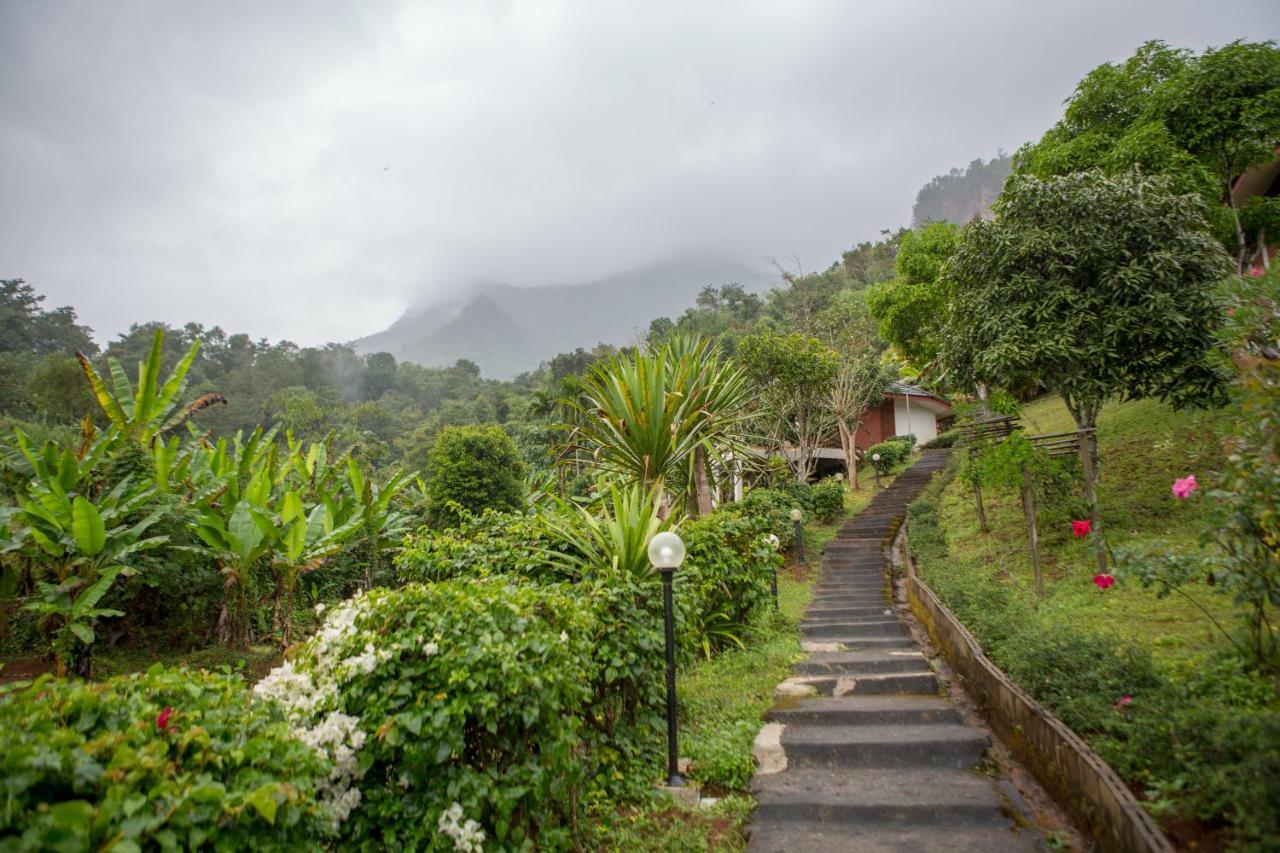 Saen Kam Resort Chiang Mai Exterior photo